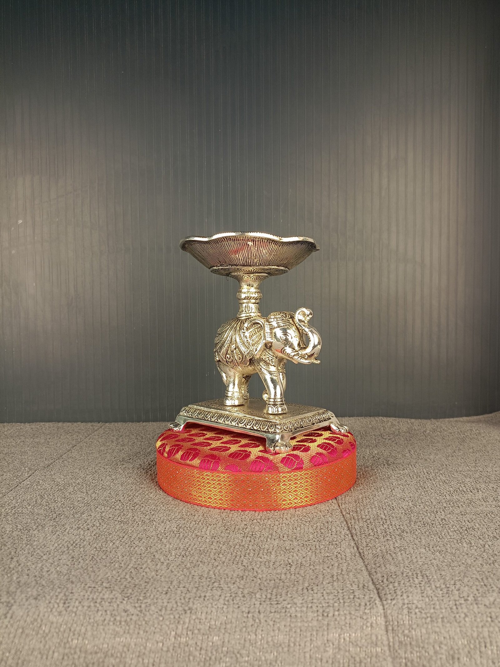 Decorative Elephant Flower Stand - Image 4