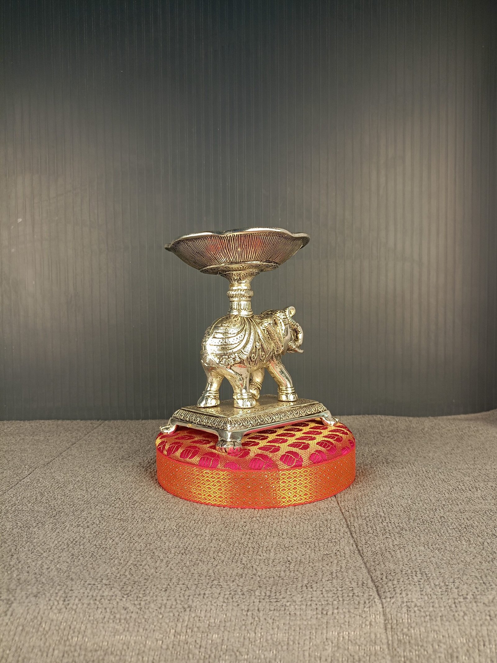 Decorative Elephant Flower Stand - Image 3