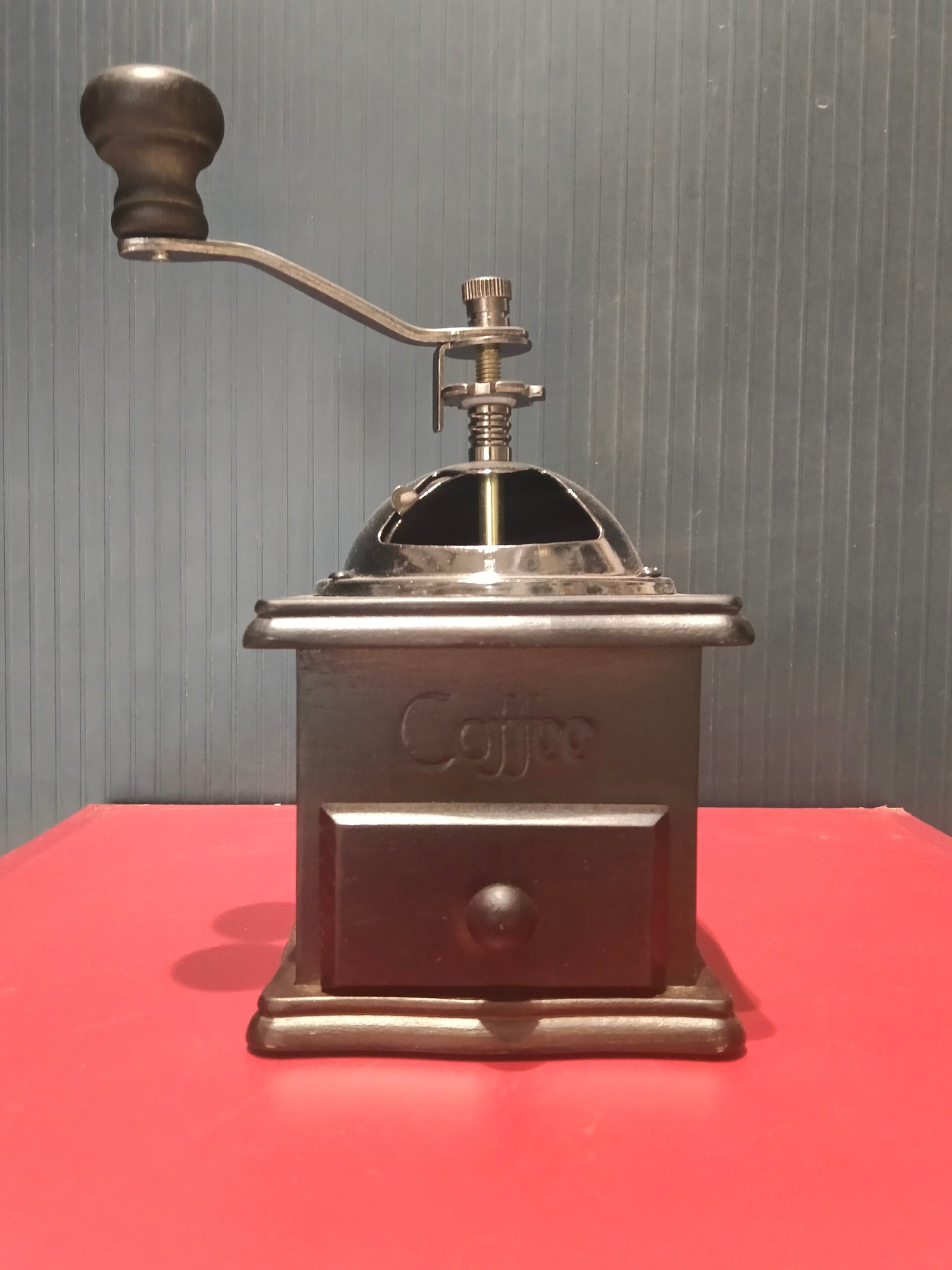 Premium Beautiful Hand Coffee Grinder - Image 2