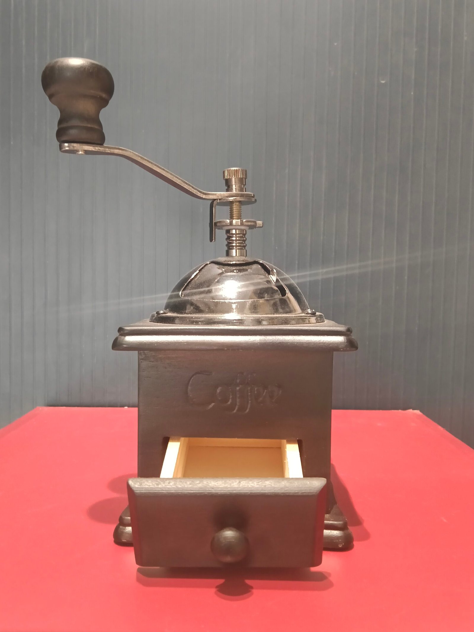 Premium Beautiful Hand Coffee Grinder - Image 3